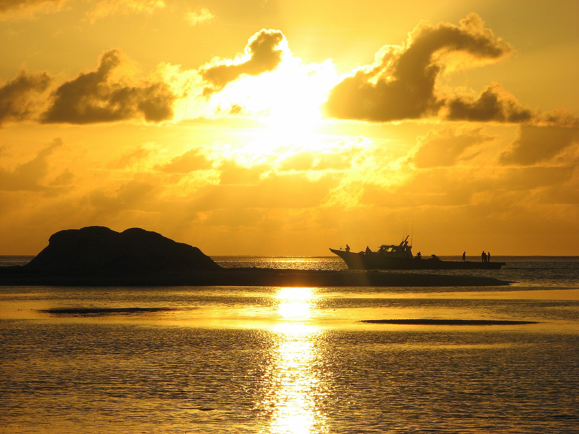 Sunset festival returns to the beach